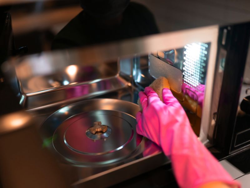 Czyszczenie mikrofali